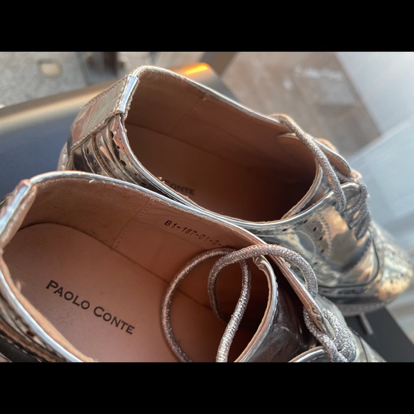 Silver Boots in Mint condition! - Picture 4 of 8